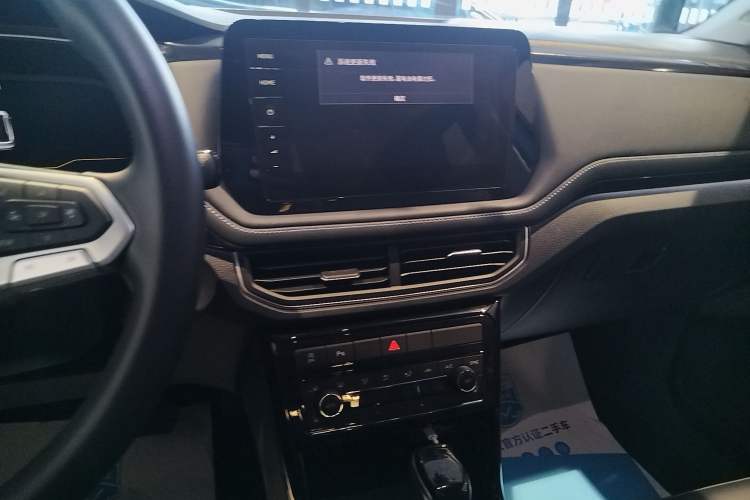 Used Volkswagen Tharu 2025 NewRui 300TSI Prestige Edition