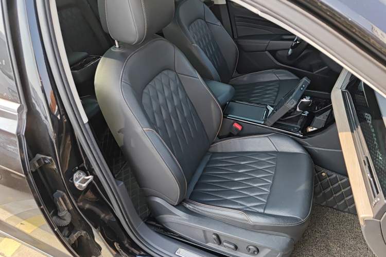 Used Volkswagen Passat 2021 330TSI Luxury Edition