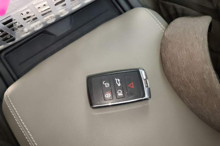 Used Land Rover Defender 2020 110 P400 HSE
