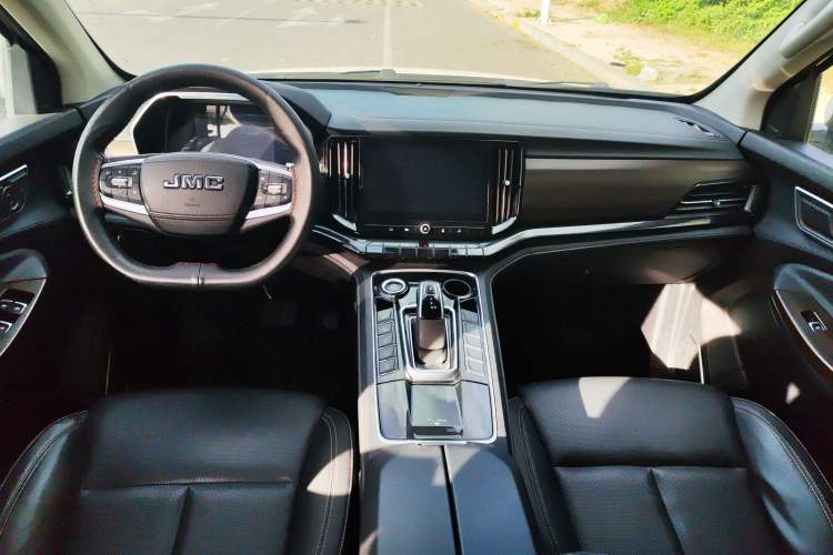 Used JMC Yuhu 9 2019 2.0T Automatic Gasoline Two-Wheel Drive Comfort Edition
