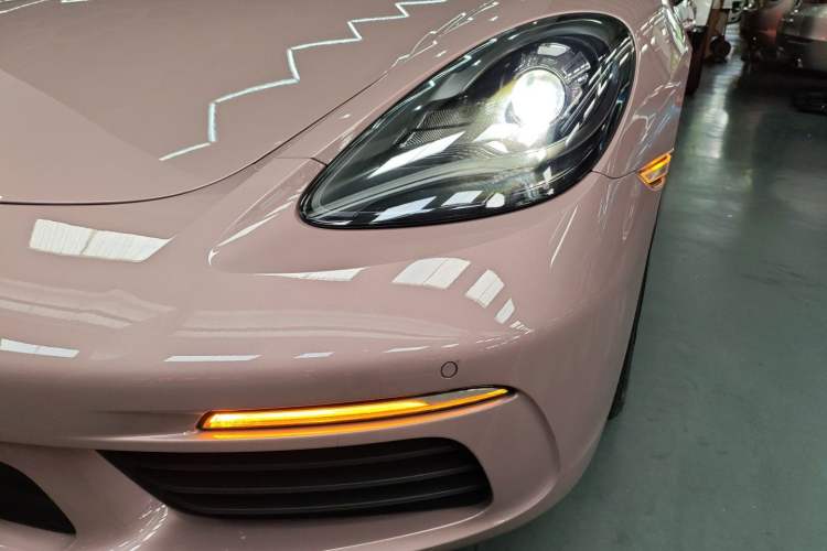 Used Porsche 718 2022 Boxster 2.0T
