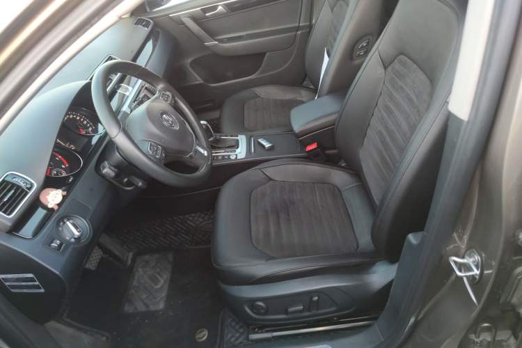 Used Volkswagen Magotan 2015 Facelift 1.8TSI Luxury Model
