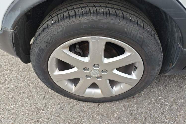 Used Buick Encore 2015 1.4T Automatic Two-Wheel Drive Urban Elite Version
