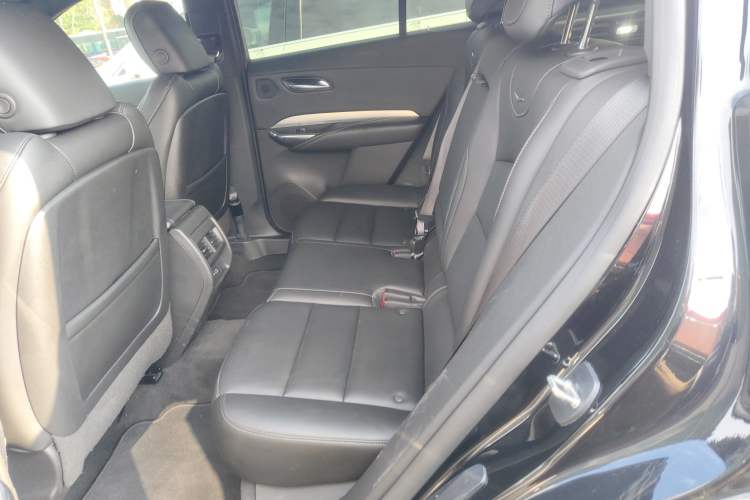 Used Cadillac XT4 2022 28T Two-Wheel-Drive Luxury Version
