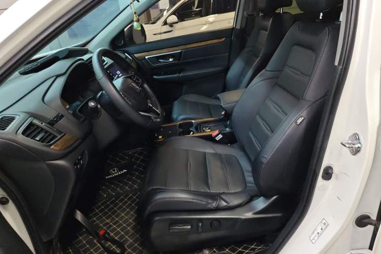 Used Honda CR-V 2021 240TURBO CVT 2WD Fashion Edition
