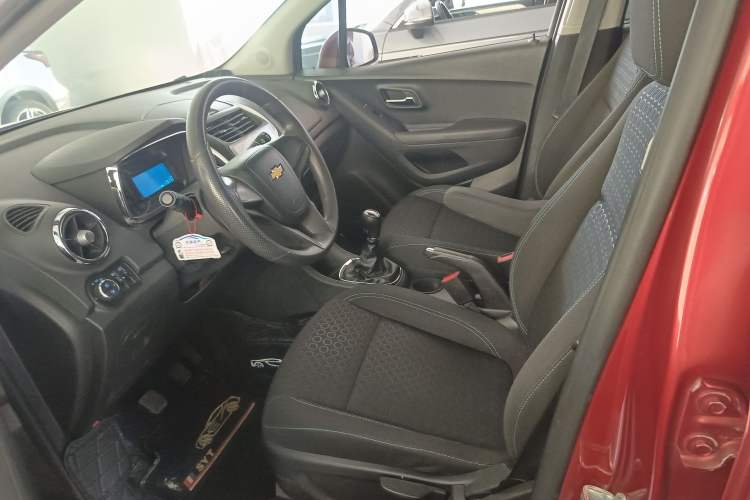 Used Chevrolet Trax 2016 1.4T Manual Two-Wheel Drive Comfort Version with Sunroof
