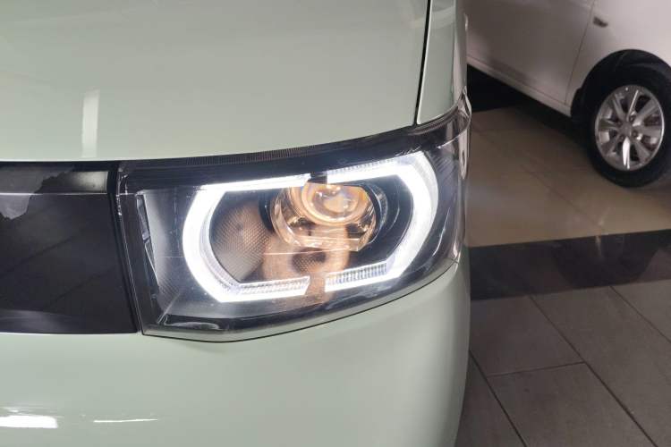 Used Wuling Hongguang MINIEV 2022 Macaron Premium Model – Lithium Iron Phosphate
