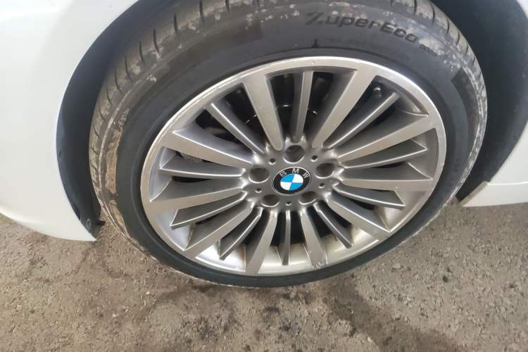Used BMW 3 Series 2019 320Li Fashion Model
