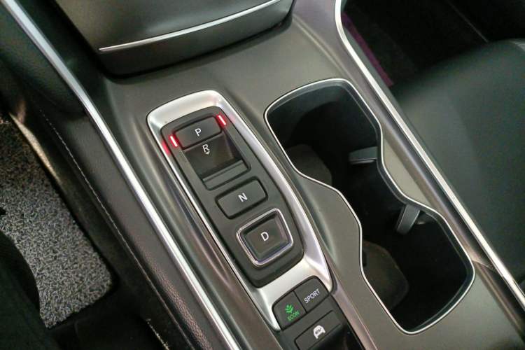 Used Honda Accord 2018 Rui Hybrid 2.0L Rui Ling Edition China VI
