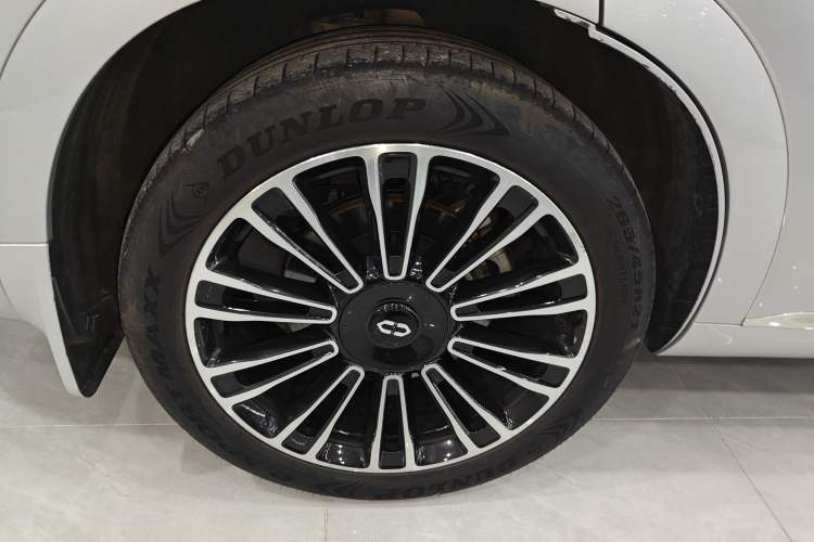 Used Hima AITO M7 2024 1.5T Rear-Drive Plus Version 6 Seats
