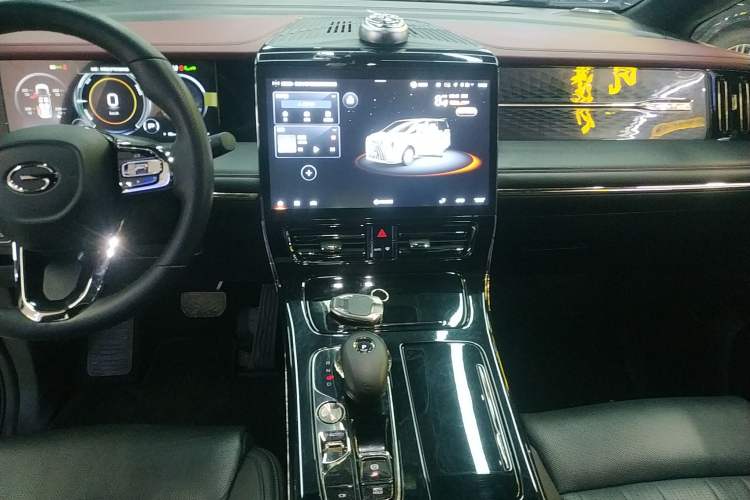 Used GAC Trumpchi M8 2023 Zongshi Series Dual-Motor YuZun Edition