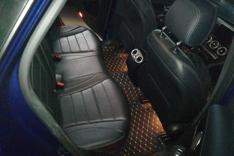 Used Mercedes-Benz GLC 2018 GLC 260 4MATIC Luxury Model