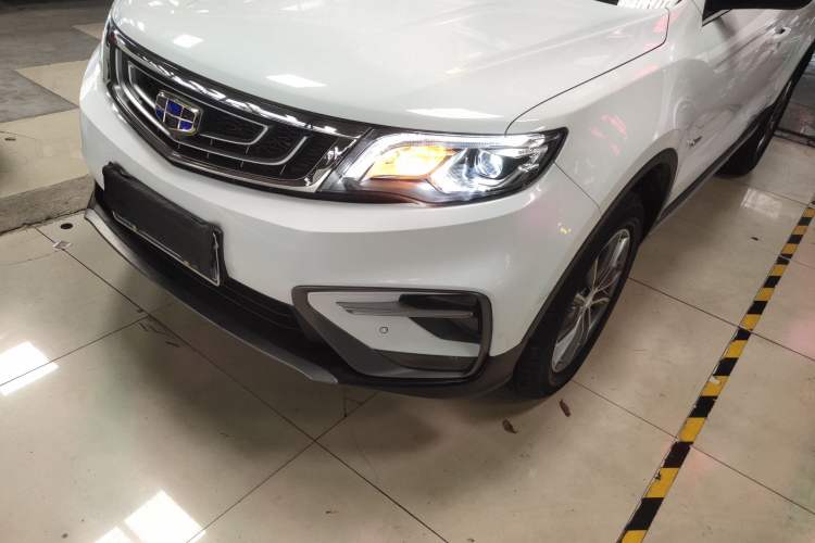 Used Geely Auto Emgrand X7 Sport 2018 1.8TD Automatic Two-Wheel Drive Smart Connect 4G Internet Edition