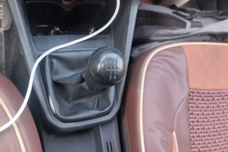 Used Volkswagen Jetta 2017 1.4L Manual Fashion Edition
