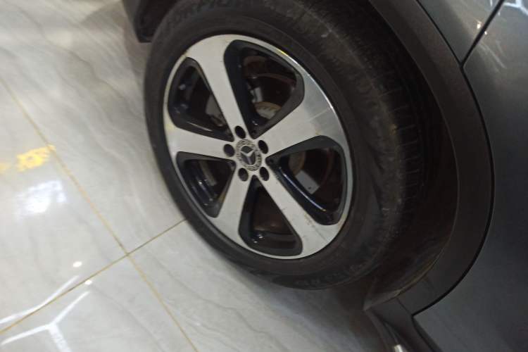 Used Mercedes-Benz GLC 2018 GLC 260 4MATIC Luxury Model
