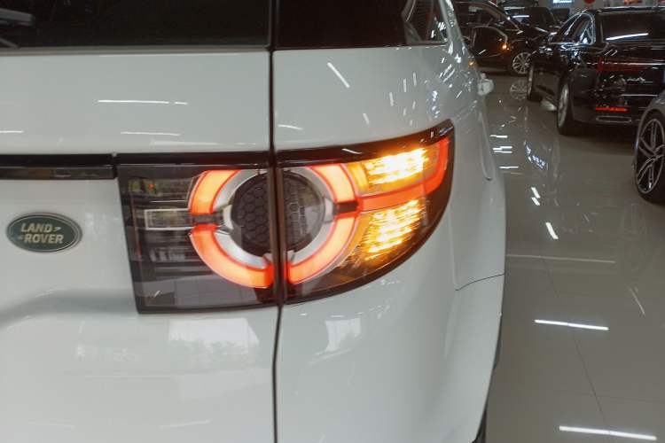 Used Land Rover Discovery Sport 2018 240 PS HSE Version