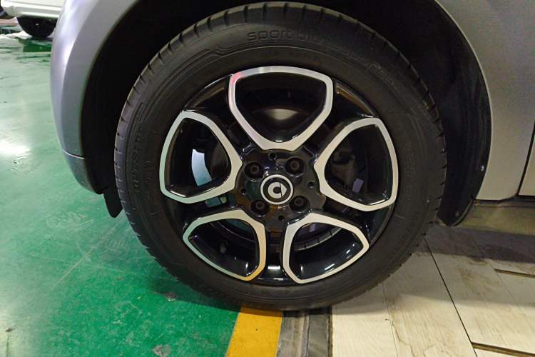 Used  fortwo 2019 0.9T 66kW Hardtop Wind Power Edition China VI
