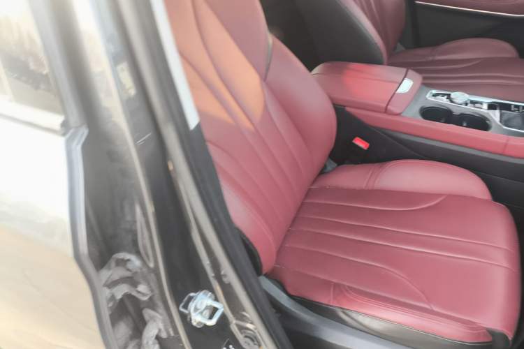 Used Changan CS75 PLUS 2020 1.5T Automatic Luxury Version
