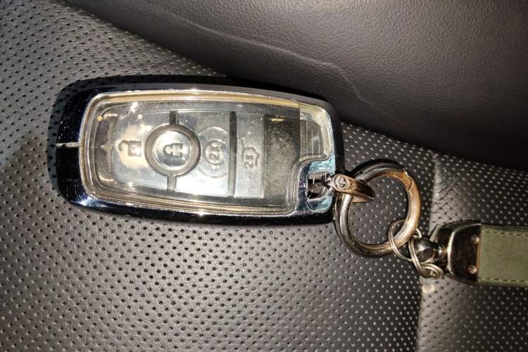 Used Lincoln Corsair 2022 2.0T Two-Wheel Drive Luxury Edition