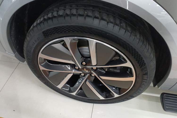 Used Li Auto L9 2024 Ultra Model
