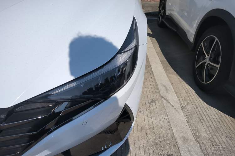 Used Hyundai Elantra 2022 1.5L CVT LUX Prestige Edition
