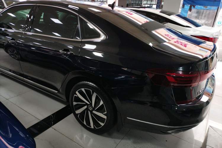 Used Volkswagen Passat 2022 330TSI Starry Elite Edition
