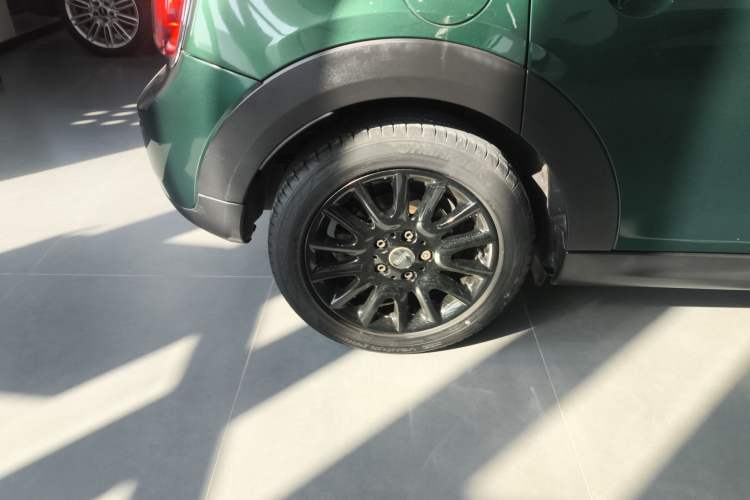 Used  MINI 2018 1.5T COOPER Classic Edition Five-Door Version
