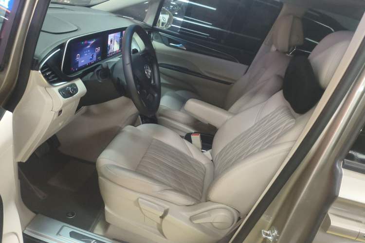 Used Buick GL8 2023 ES Lu Zun Comfort Model
