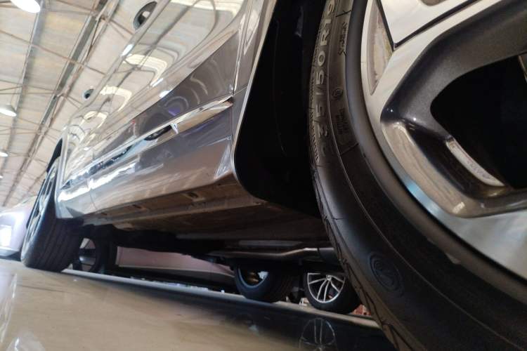 Used Geely Auto Monjaro L 2024 2.0TD High-Power Automatic Two-Wheel Drive Yunqi Version
