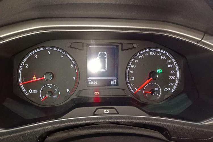 Used Volkswagen T-ROC 2018 230TSI DSG Two-Wheel Drive Advanced Version China V Standard