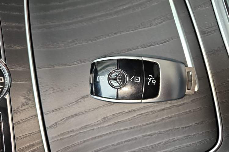 Used Mercedes-Benz E-Class 2020 Facelift E 260 L Sport Edition
