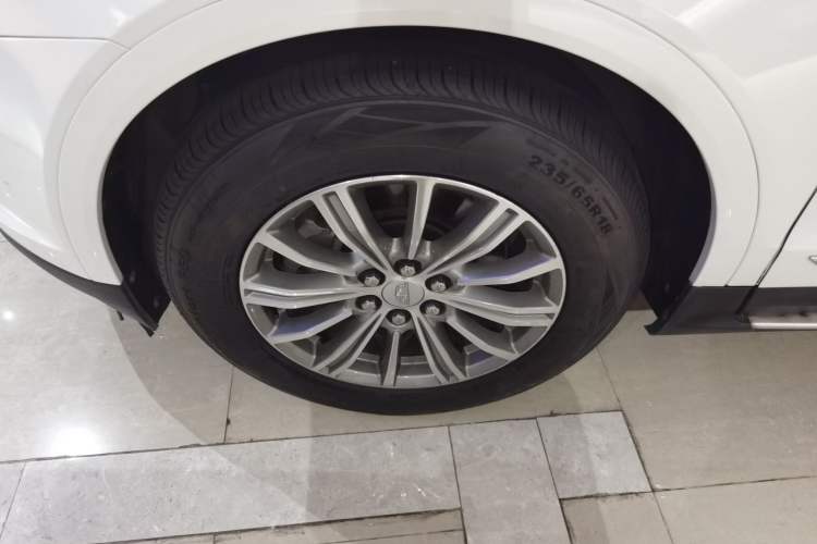 Used Cadillac XT5 2016 25T Luxury Model
