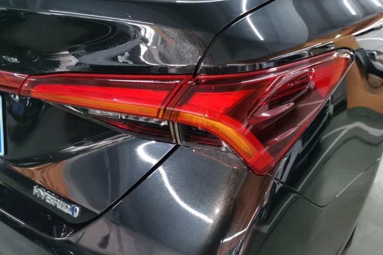 Used Toyota Avalon 2019 Dual-Engine 2.5L Luxury Edition China VI Standard
