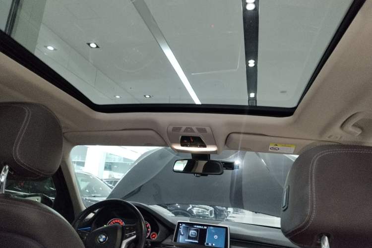 Used BMW X5 2017 xDrive28i
