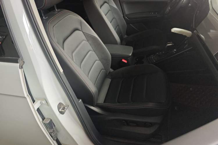 Used Volkswagen Tayron 2019 330TSI Two-Wheel Drive Luxury Model China VI Standard