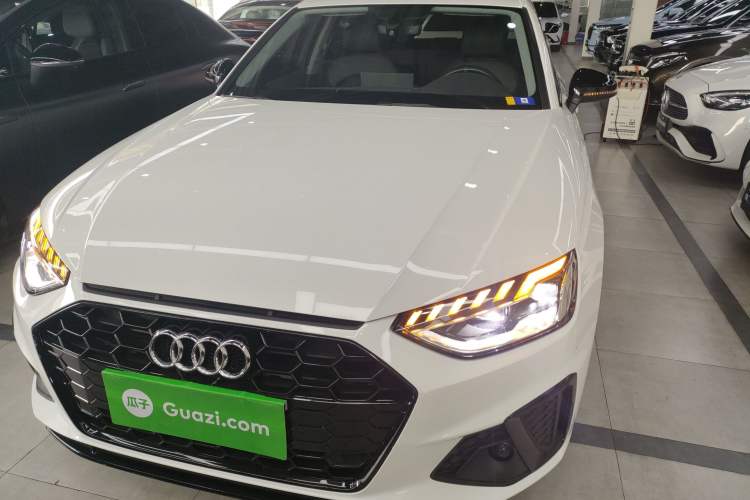 Used Audi A4L 2022 40 TFSI Luxury Dynamic Model