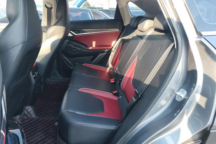 Used SOL QX 2021 300T DCT Prestige Smart Connectivity Version
