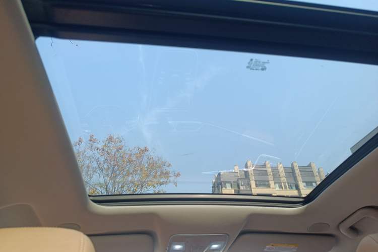 Used  E5 2023 1.5L DE-i 110KM Flagship 7-Seater
