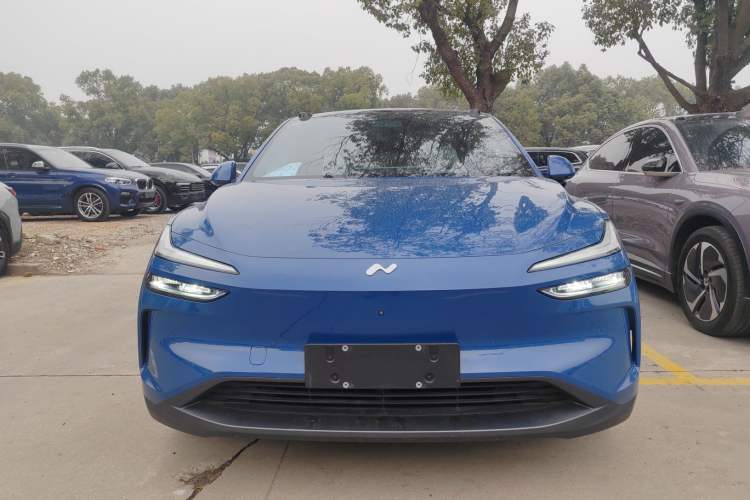 Used ONVO L60 2024 60 kWh All-Wheel Drive
