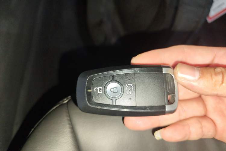 Used Ford Mondeo 2013 2.0L GTDi240 Flagship Edition
