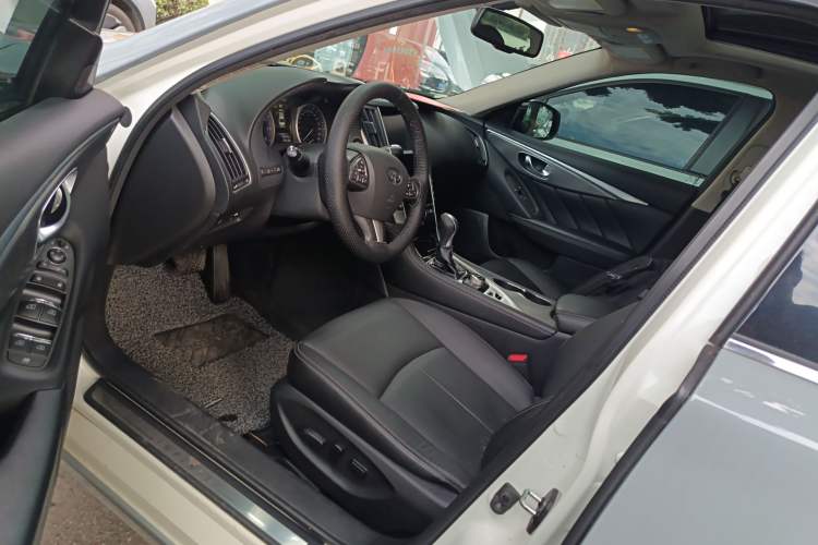 Used Infiniti Q50L 2016 2.0T Enjoyment Edition
