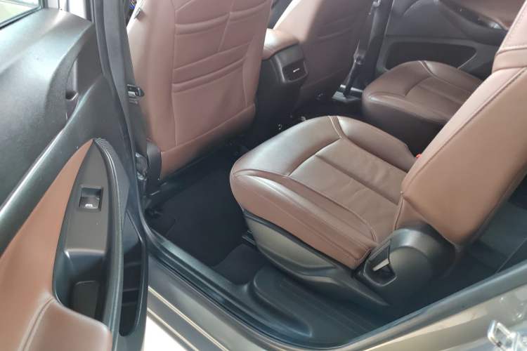 Used Buick GL6 2019 18T 6-Seater Connected Luxury Version China V Standard