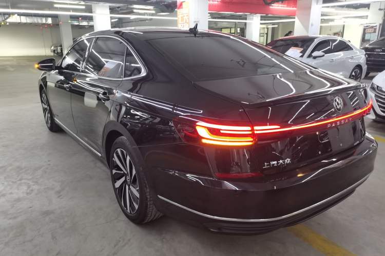 Used Volkswagen Passat 2025 Outstanding Model 330TSI Elite Edition
