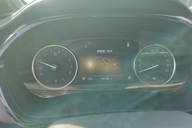 Used Buick GL8 2022 Land Cruiser Executive Class 652T Comfort Model