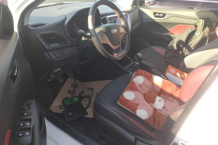 Used Hyundai Verna 2016 1.4L Manual Cool Edition GLS
