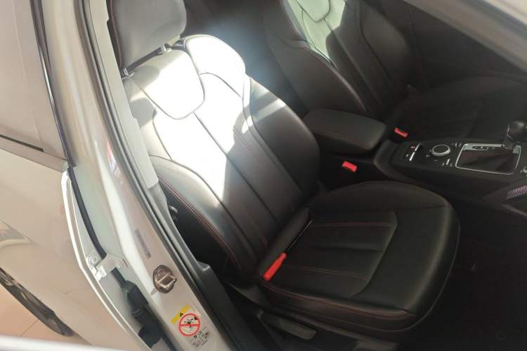 Used Audi Q2L 2022 35 TFSI Progressive Dynamic Edition
