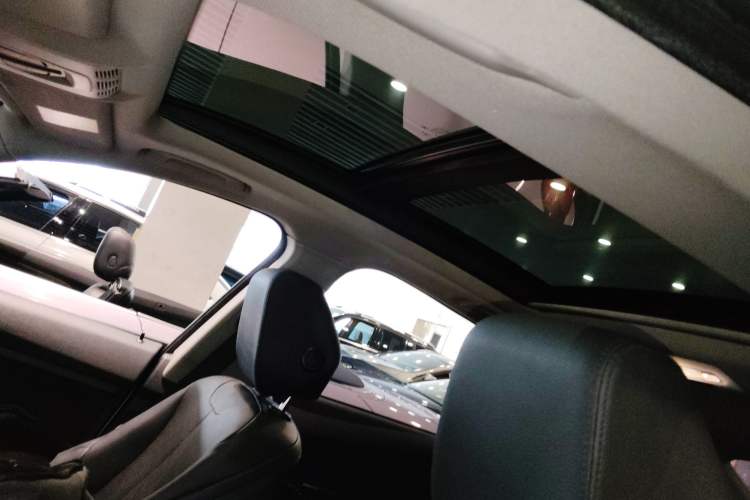 Used BMW 3 Series GT 2018 320i Sport Edition
