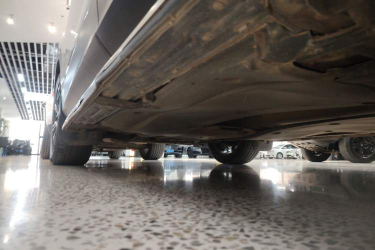 Used Volkswagen Tiguan L 2019 Revised 330TSI Automatic Two-Wheel Drive Smart & Luxury Edition China VI Standard
