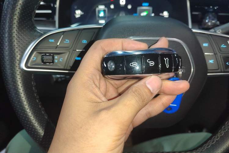 Used  SF5 2021 Four-Wheel Drive Freedom Expedition Edition
