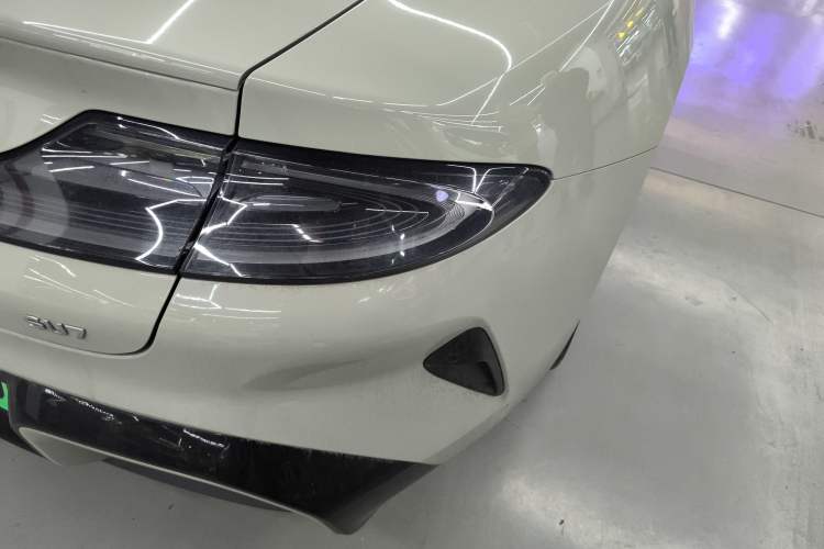 Used Xiaomi Auto SU7 2024 Rear-Drive Long-Range Intelligent Driving Version
